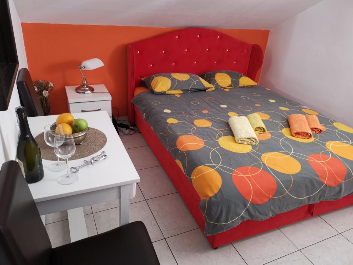 Apartments Coso Zlatne Njive Bb コトル エクステリア 写真